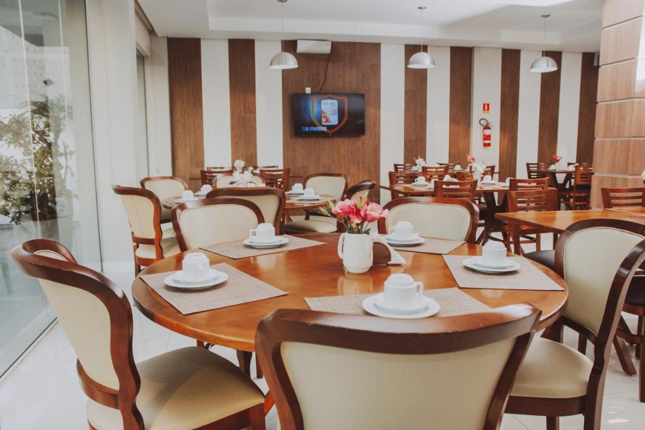 Confort Fronteira Hotel ซังตานา โด ลิฟวราเมงโต ภายนอก รูปภาพ